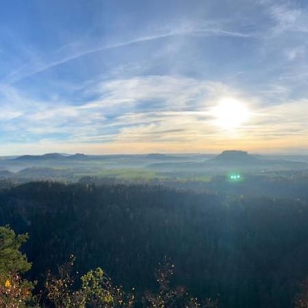 Am Fusse Zur Napoleonschanze Hohnstein Kültér fotó
